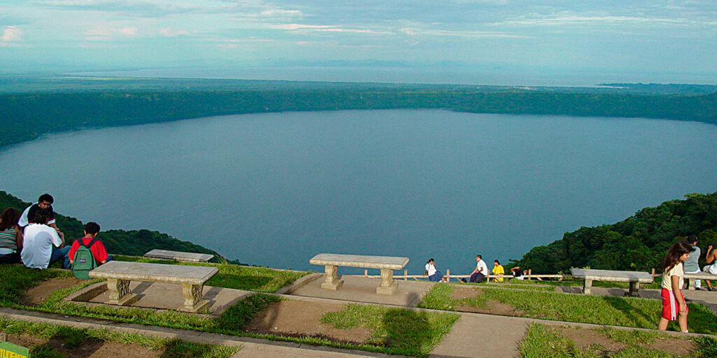 catarina viewpoint, explore volcanoes, nicaragua, lake